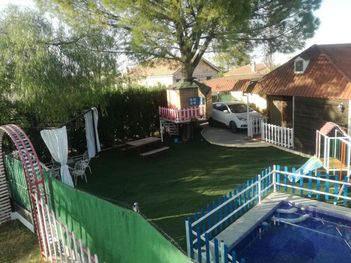 Bungalow Perotonar Ideal Para Familia Con Ninos La Puebla de Cazalla Zewnętrze zdjęcie